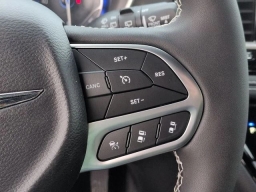 Chrysler Pacifica Select AWD 2026