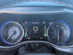 Chrysler Pacifica Select AWD 2026