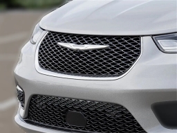 Chrysler Pacifica Select AWD 2026