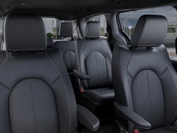 Chrysler Pacifica Select AWD 2026