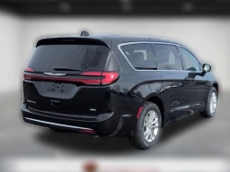 Chrysler Pacifica Select AWD 2026