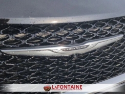 Chrysler Pacifica Select AWD 2026