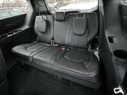 Chrysler Pacifica Select AWD 2026