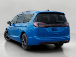 Chrysler Pacifica Select AWD 2026