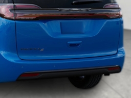 Chrysler Pacifica Select AWD 2026