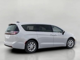 Chrysler Pacifica Select AWD 2026