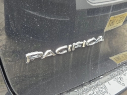 Chrysler Pacifica Select AWD 2026