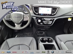 Chrysler Pacifica Select AWD 2026