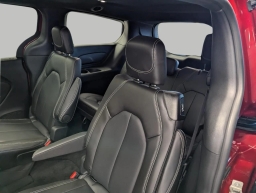 Chrysler Pacifica Select AWD 2026