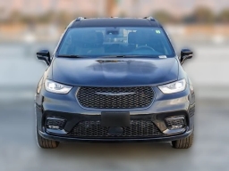 Chrysler Pacifica Select AWD 2026
