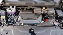 Chrysler Pacifica Select AWD 2026