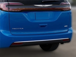 Chrysler Pacifica Select AWD 2026