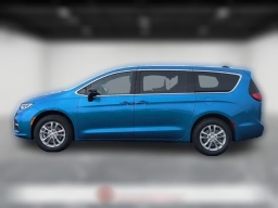 Chrysler Pacifica Select AWD 2026