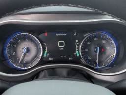 Chrysler Pacifica Select AWD 2026