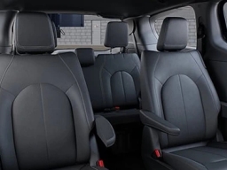 Chrysler Pacifica Select AWD 2026