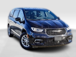 Chrysler Pacifica Select AWD 2026