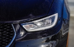 Chrysler Pacifica Select AWD 2026