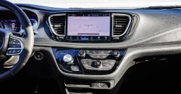 Chrysler Pacifica Select AWD 2026