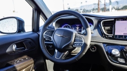 Chrysler Pacifica Select AWD 2026