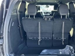 Chrysler Pacifica Select AWD 2026