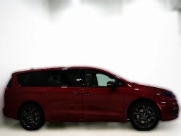 Chrysler Pacifica Select AWD 2026