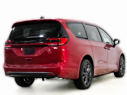 Chrysler Pacifica Select AWD 2026