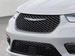 Chrysler Pacifica Select AWD 2026