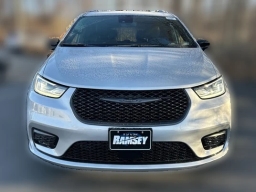 Chrysler Pacifica Select AWD 2026