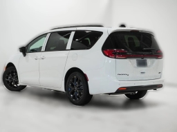 Chrysler Pacifica Select AWD 2026