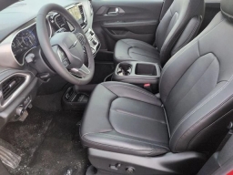 Chrysler Pacifica Select AWD 2026