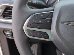 Chrysler Pacifica Select AWD 2026