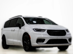Chrysler Pacifica Limited AWD 2026