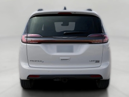Chrysler Pacifica Limited AWD 2026