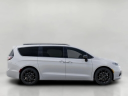 Chrysler Pacifica Limited AWD 2026