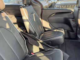 Chrysler Pacifica Limited AWD 2026