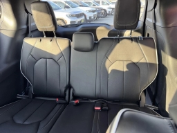 Chrysler Pacifica Limited AWD 2026