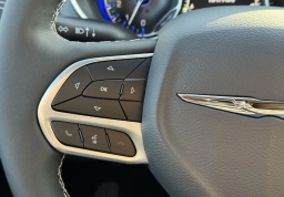 Chrysler Pacifica Limited AWD 2026
