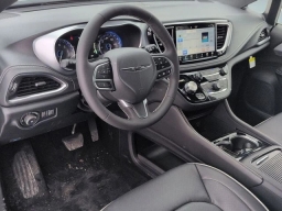 Chrysler Pacifica Limited AWD 2026