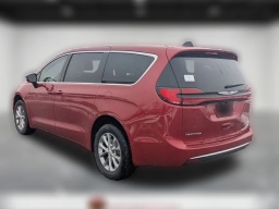 Chrysler Pacifica Limited AWD 2026