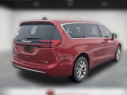 Chrysler Pacifica Limited AWD 2026