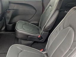 Chrysler Pacifica Limited AWD 2026