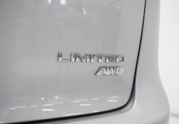 Chrysler Pacifica Limited AWD 2026