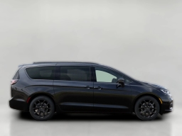Chrysler Pacifica Limited AWD 2026