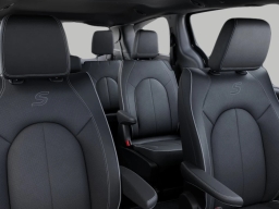 Chrysler Pacifica Limited AWD 2026