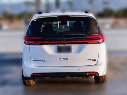 Chrysler Pacifica Limited AWD 2026