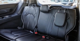 Chrysler Pacifica Limited AWD 2026