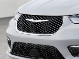 Chrysler Pacifica Limited AWD 2026