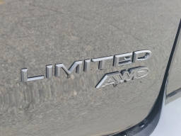 Chrysler Pacifica Limited AWD 2026