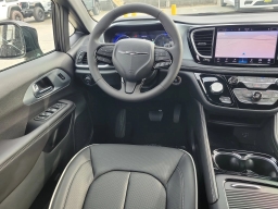 Chrysler Pacifica Limited AWD 2026