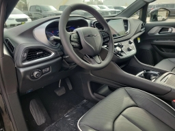 Chrysler Pacifica Limited AWD 2026